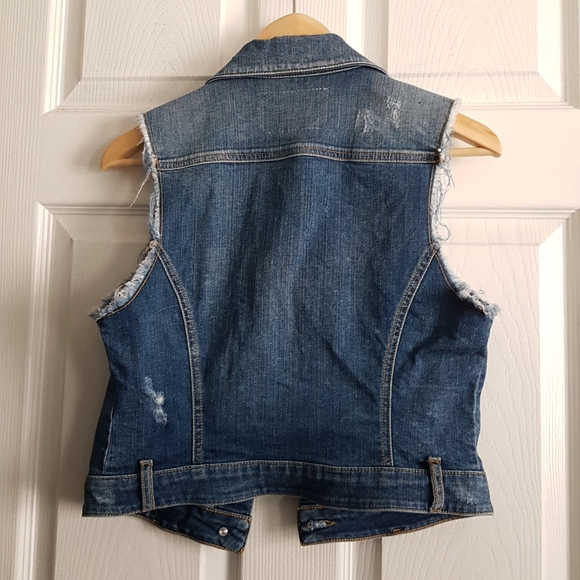 Guess Crop Denim Vest with Patches - Picture 10 of 11